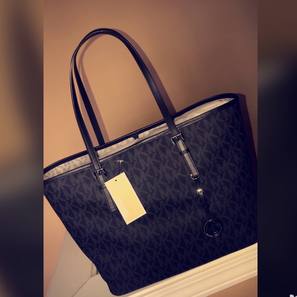Michael Kors Jet Set Tote
